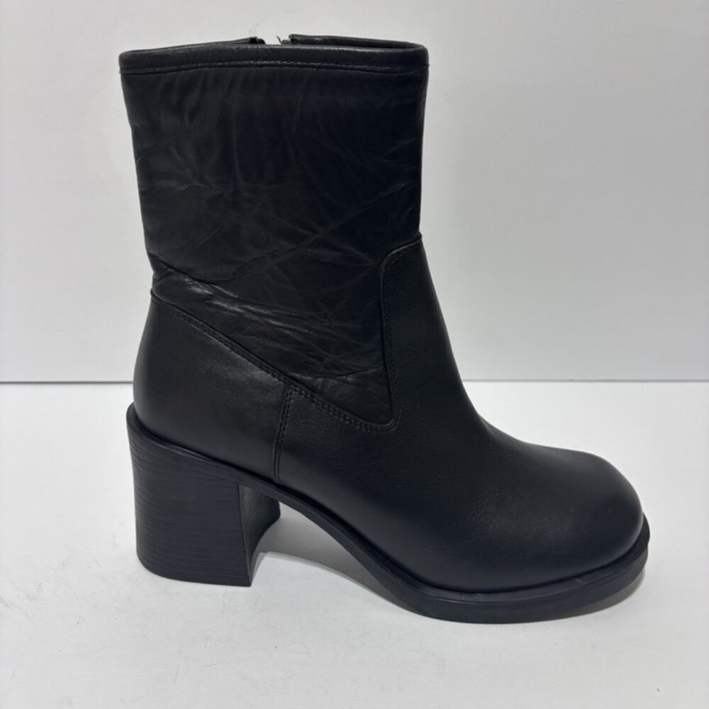 Secret Celebrity Living It Up Women’s Black Ankle Booties, Size 8 M